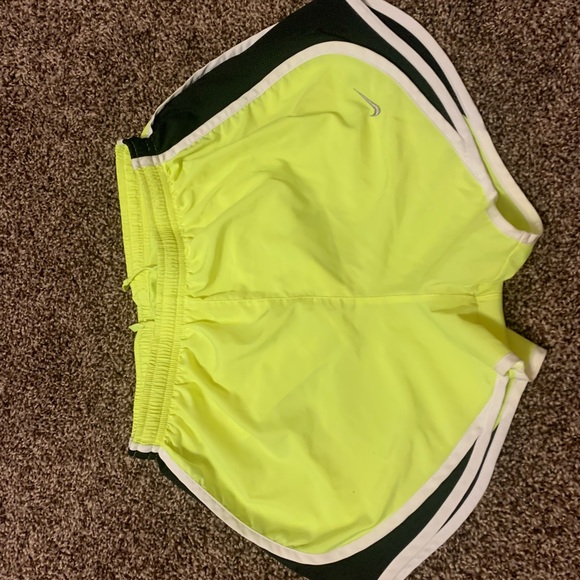 Nike dri-fit shorts - Picture 2 of 2